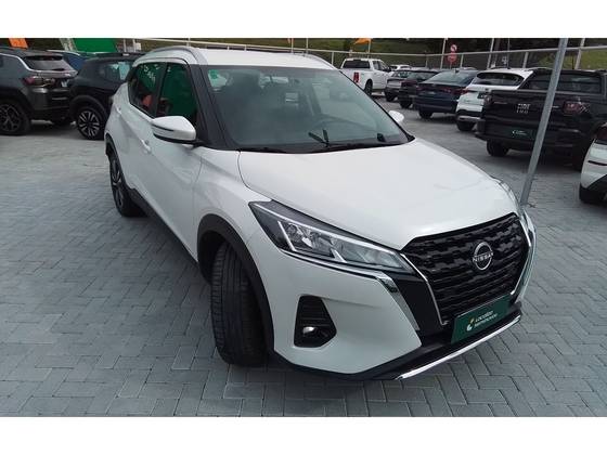 NISSAN KICKS PLAY 1.6 16V FLEXSTART SENSE XTRONIC NISSAN KICKS PLAY 1.6 16V FLEXSTART SENSE XTRONIC